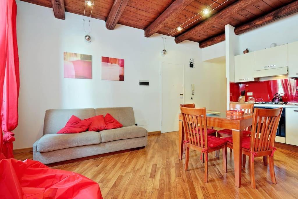 The Red Apartment โรม ภายนอก รูปภาพ