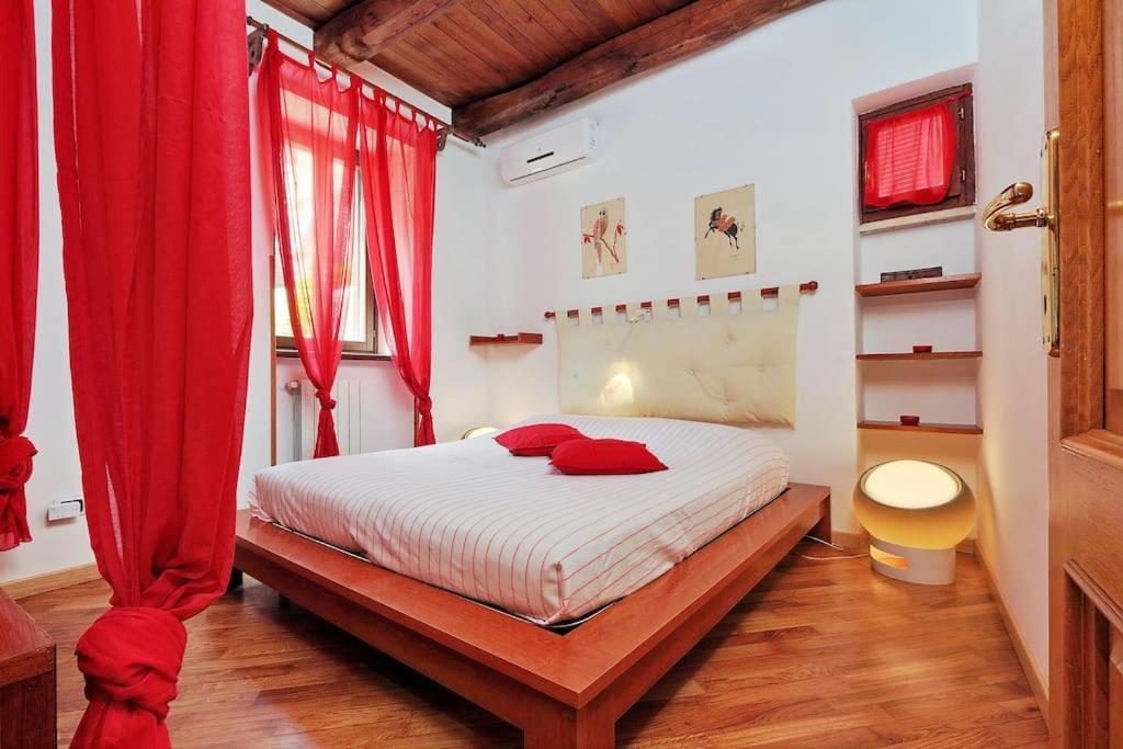 The Red Apartment โรม ภายนอก รูปภาพ