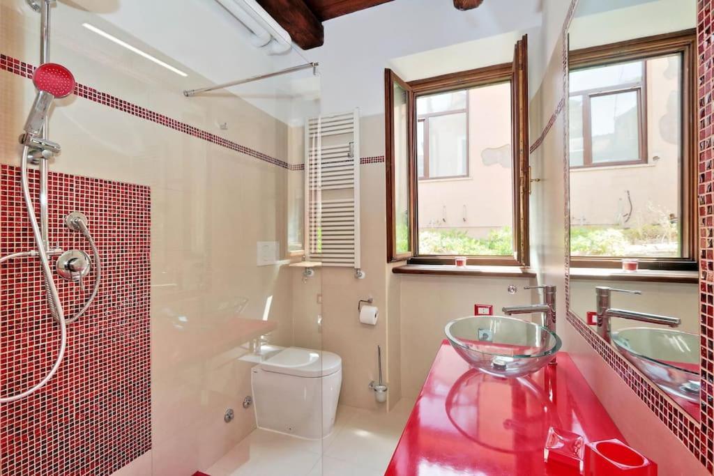 The Red Apartment โรม ภายนอก รูปภาพ